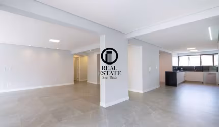Apartamento para Venda - 203m², 4 dormitórios, sendo 2 suites, 5 vagas - Vila Andrade