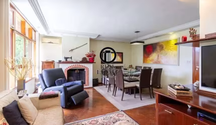 Casa para Venda - 300m², 3 dormitórios, sendo 1 suites, 4 vagas - Chácara Monte Alegre