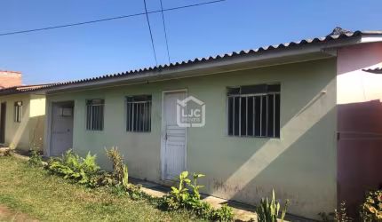 Casas em alvenaria , Costeira, Araucaria - PR