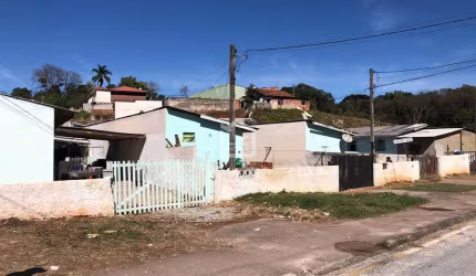 Terreno com 16 casas , Boqueirão, Araucaria - PR