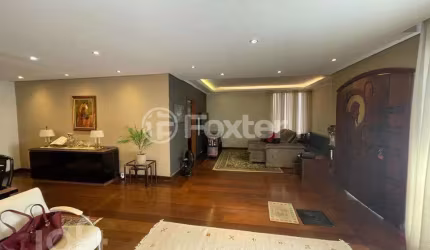 Casa com 3 quartos à venda na Rua Marcelino Champagnat, 166, Jardim da Glória, São Paulo, 600 m2 por R$ 2.500.000