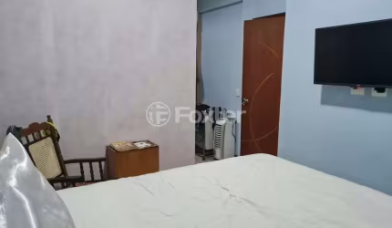 Casa em condomínio fechado com 4 quartos à venda na Rua Adoniran Barbosa, 337, Colinas de São Fernando, Cotia, 250 m2 por R$ 800.000