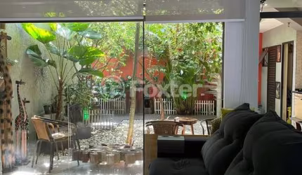 Casa com 3 quartos à venda na Rua Nicolino Ferrara, 50, Vila Antonieta, São Paulo, 150 m2 por R$ 800.000
