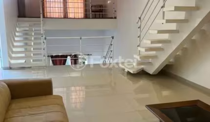 Casa em condomínio fechado com 3 quartos à venda na Rua Milano, 814, Jardim Rio das Pedras, Cotia, 250 m2 por R$ 1.060.000