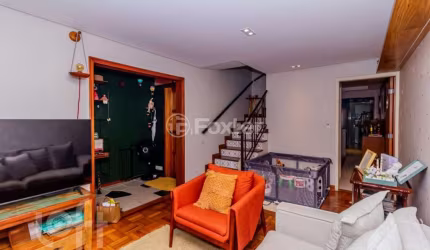 Casa com 2 quartos à venda na Rua Dionisia Missiura, 54, Jardim Itapeva, São Paulo, 129 m2 por R$ 890.000