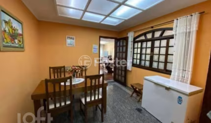 Casa com 3 quartos à venda na Rua Nicola Spinelli, 443, Nova Petrópolis, São Bernardo do Campo, 217 m2 por R$ 1.199.900