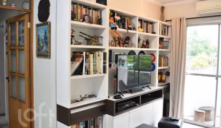 Apartamento com 3 quartos à venda na Rua Sócrates, 531, Vila Sofia, São Paulo, 70 m2 por R$ 570.000