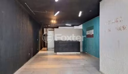 Casa com 3 quartos à venda na Avenida Júlio Feltscher, 51, Jardim Júlio, Barueri, 342 m2 por R$ 1.700.000