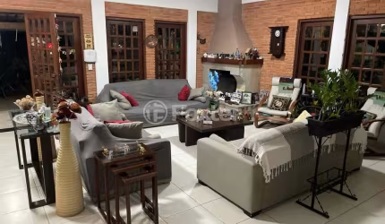Casa com 3 quartos à venda na Rua Domingos Simões, 237, Vila Suzana, São Paulo, 250 m2 por R$ 2.500.000