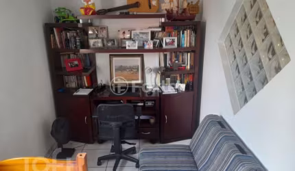 Casa com 3 quartos à venda na Rua Gaspar Fernandes, 618, Vila Monumento, São Paulo, 176 m2 por R$ 1.065.000