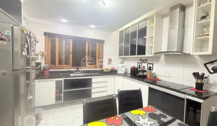 Casa com 3 quartos à venda na Rua Dorezópolis, 393, Jardim Santa Clara, Guarulhos, 157 m2 por R$ 750.000
