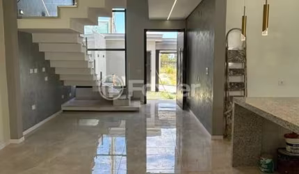Casa com 3 quartos à venda na Rua Cereja do Mato, 47, Residencial e Comercial Guarulhos, Guarulhos, 140 m2 por R$ 1.100.000