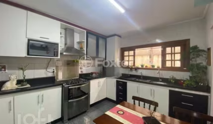 Casa com 4 quartos à venda na Rua Auguste Clesinger, 68, Vila do Bosque, São Paulo, 254 m2 por R$ 1.200.000