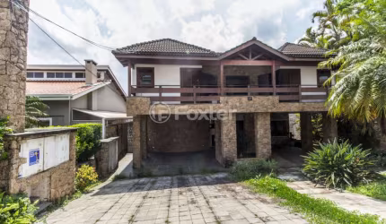 Casa em condomínio fechado com 4 quartos à venda na Alameda Tambaqui, 27, Alphaville, Santana de Parnaíba, 635 m2 por R$ 2.665.000