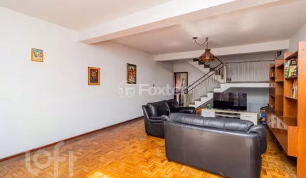 Casa com 3 quartos à venda na Rua Gama Lobo, 642, Vila Dom Pedro I, São Paulo, 238 m2 por R$ 860.000
