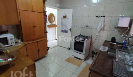 Casa com 2 quartos à venda na Avenida Francesco Bibiena, 75, Vila Liviero, São Paulo, 156 m2 por R$ 480.000
