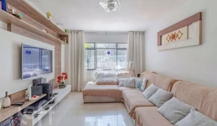 Casa com 5 quartos à venda na Rua Irede de Mattos Alonso, 202, Vila Lageado, São Paulo, 183 m2 por R$ 1.350.000