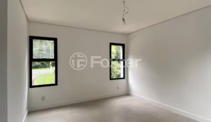 Casa em condomínio fechado com 3 quartos à venda na Rua Pau Brasil, 12, Transurb, Itapevi, 292 m2 por R$ 1.600.000