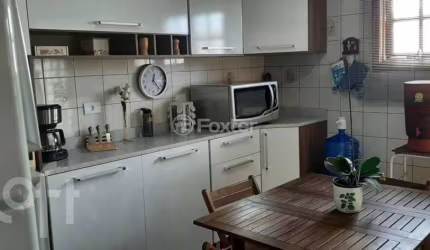 Casa com 3 quartos à venda na Rua das Árvores, 328, Parque Continental II, Guarulhos, 193 m2 por R$ 657.200
