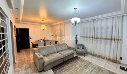 Casa com 4 quartos à venda na Rua República de San Marino, 204, Burgo Paulista, São Paulo, 142 m2 por R$ 940.000