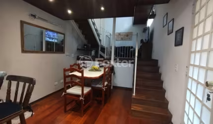 Casa com 2 quartos à venda na Rua Osiris Magalhães de Almeida, 526, Jardim Monte Kemel, São Paulo, 125 m2 por R$ 600.000