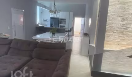 Casa em condomínio fechado com 3 quartos à venda na Rua Pasteur, 400, Parque das Rosas, Cotia, 1200 m2 por R$ 1.200.000