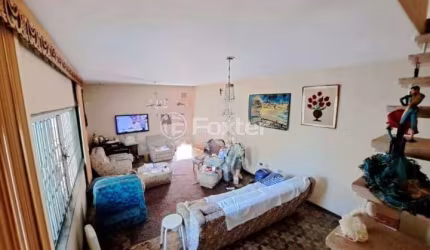 Casa com 3 quartos à venda na Rua Junqueirópolis, 47, Quinta da Paineira, São Paulo, 316 m2 por R$ 800.000