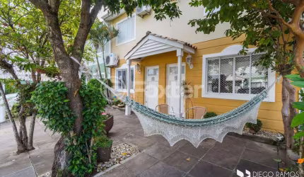 Casa em condomínio fechado com 4 quartos à venda na Rua Engenheiro Frederico Dahne, 255, Jardim Lindóia, Porto Alegre, 150 m2 por R$ 836.000