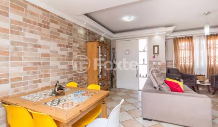 Casa em condomínio fechado com 2 quartos à venda na Avenida Edgar Pires de Castro, 1286, Hípica, Porto Alegre, 87 m2 por R$ 350.000