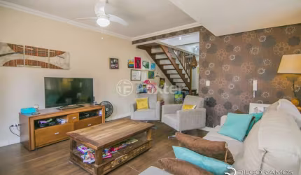 Casa em condomínio fechado com 3 quartos à venda na Rua Padre João Batista Reus, 2748, Vila Conceição, Porto Alegre, 124 m2 por R$ 657.000