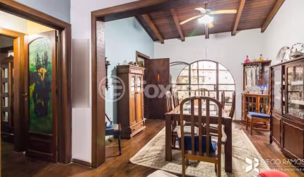 Casa com 4 quartos à venda na Rua Conselheiro Xavier da Costa, 3035, Ipanema, Porto Alegre, 254 m2 por R$ 581.000
