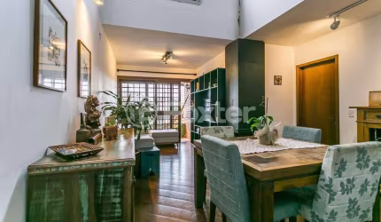 Cobertura com 3 quartos à venda na Rua Souza Lobo, 11, Vila Jardim, Porto Alegre, 238 m2 por R$ 920.000