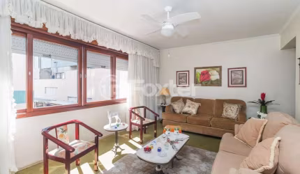 Apartamento com 3 quartos à venda na Avenida Benjamin Constant, 961, São João, Porto Alegre, 108 m2 por R$ 420.000