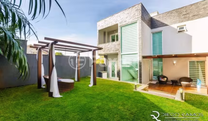 Casa com 3 quartos à venda na Rua Dona Lida Monteiro, 496, Teresópolis, Porto Alegre, 234 m2 por R$ 1.590.000