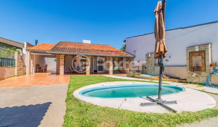 Casa com 4 quartos à venda na Rua Oiampi, 364, Guarujá, Porto Alegre, 374 m2 por R$ 850.000