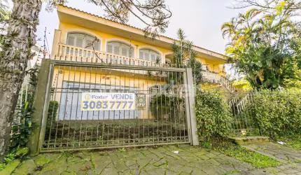 Casa com 5 quartos à venda na Rua Monte Alverne, 154, Chácara das Pedras, Porto Alegre, 600 m2 por R$ 1.178.000