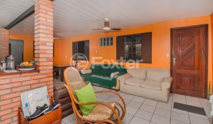 Casa com 4 quartos à venda na Rua Martim Minaberry, 206, Partenon, Porto Alegre, 180 m2 por R$ 532.000