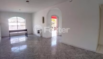 Casa com 3 quartos à venda na Avenida Wenceslau Escobar, 3206, Tristeza, Porto Alegre, 238 m2 por R$ 1.099.000