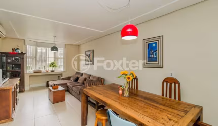 Casa em condomínio fechado com 3 quartos à venda na Rua Conde da Figueira, 459, Vila Jardim, Porto Alegre, 166 m2 por R$ 690.000
