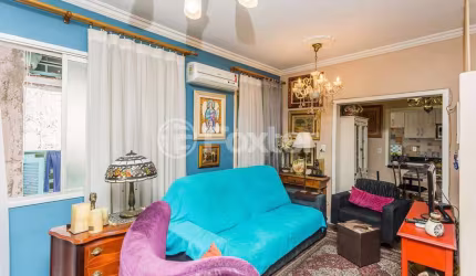 Apartamento com 3 quartos à venda na Avenida Borges de Medeiros, 907, Centro Histórico, Porto Alegre, 82 m2 por R$ 380.000
