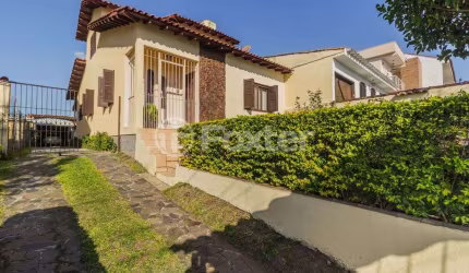 Casa com 3 quartos à venda na Rua Vidal de Negreiros, 724, Vila São José, Porto Alegre, 224 m2 por R$ 489.000