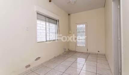 Casa comercial com 2 salas à venda na Rua Bartolomeu Dias, 180, Jardim Itu Sabará, Porto Alegre, 150 m2 por R$ 446.500