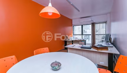 Sala comercial com 2 salas à venda na Avenida Venâncio Aires, 912, Farroupilha, Porto Alegre, 29 m2 por R$ 200.000
