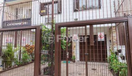Casa com 4 quartos à venda na Rua Giordano Bruno, 69, Rio Branco, Porto Alegre, 260 m2 por R$ 1.800.000
