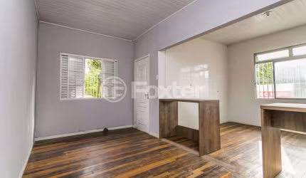 Casa com 3 quartos à venda na Avenida General Barreto Viana, 99, Chácara das Pedras, Porto Alegre, 74 m2 por R$ 650.000