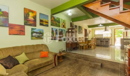 Casa com 4 quartos à venda na Rua Platão, 281, Jardim Itu Sabará, Porto Alegre, 300 m2 por R$ 954.000