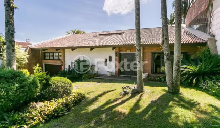 Casa com 4 quartos à venda na Rua Coroados, 1195, Vila Assunção, Porto Alegre, 365 m2 por R$ 2.070.000