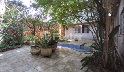 Casa com 5 quartos à venda na Rua Lobo da Costa, 448, Azenha, Porto Alegre, 272 m2 por R$ 810.000