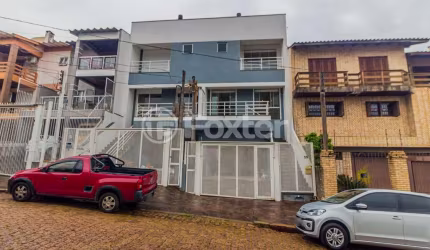 Casa com 3 quartos à venda na Rua Ivan Iglesias, 35, Jardim Itu Sabará, Porto Alegre, 213 m2 por R$ 920.000