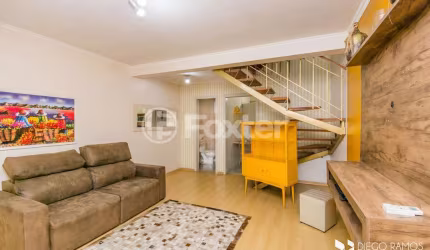 Casa em condomínio fechado com 2 quartos à venda na Rua Doutor Tancredo Neves, 160, Fátima, Canoas, 84 m2 por R$ 430.000